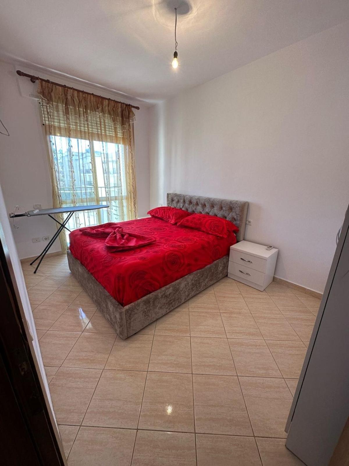 Appartement 2 Bedroom Golem *